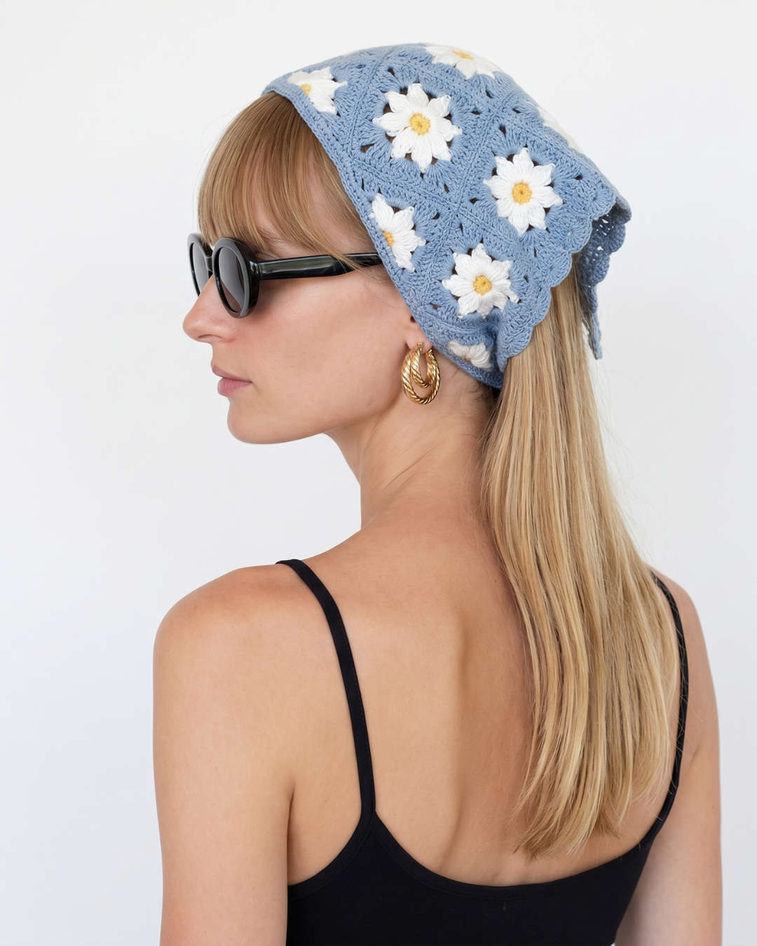 Blue Daisy Crochet Triangle Scar
